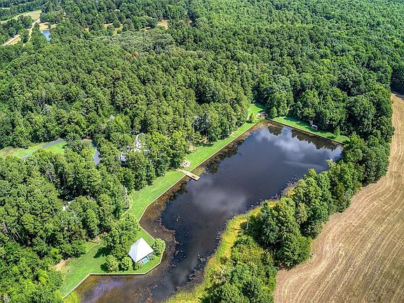 2nd image of 3264 SE County Road 4115