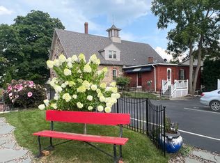 117 Walnut St #1, Manchester, NH 03104