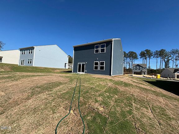 4th image of 1338 Pond Overlook Dr