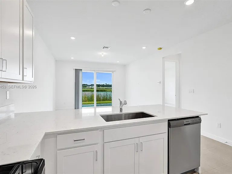 3766 Harborside Ave — Photo 5