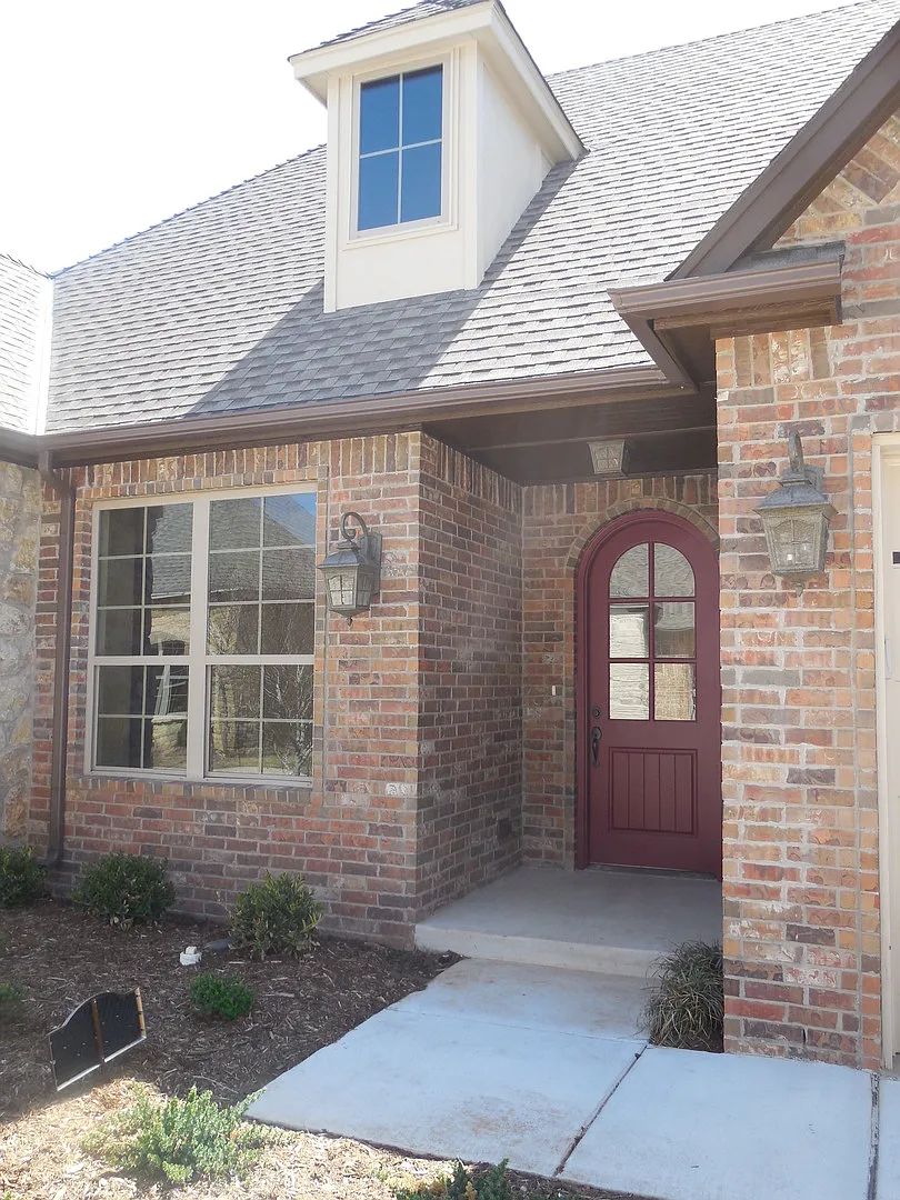 Beautiful Two Bedroom, Two Bathroom Home w/ Study for lease at The Enclave in NW Norman!! — Photo 2