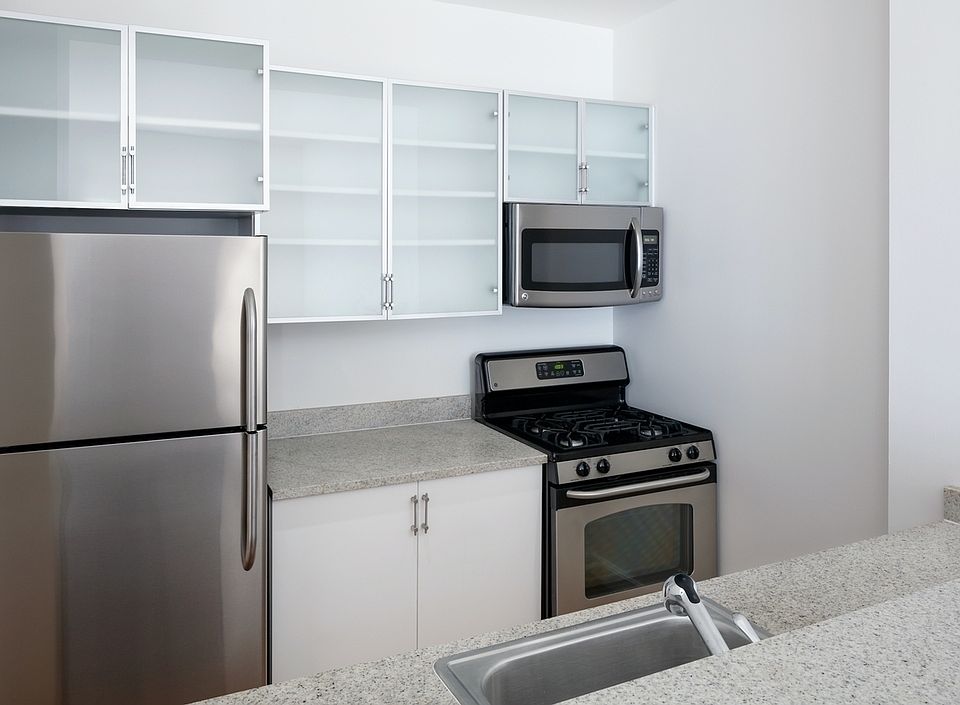 1st image of 37 Wall St APT 7-C