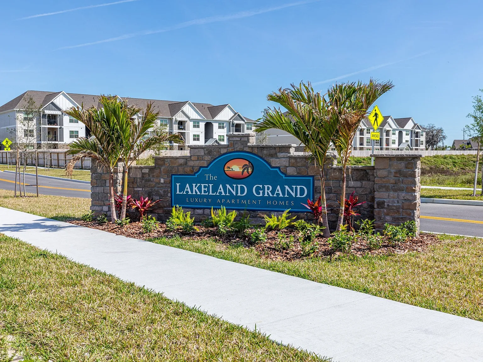 Lakeland Grand — Photo 2
