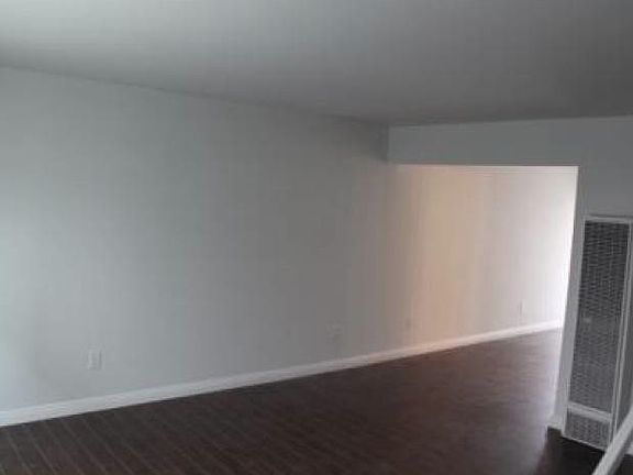 3rd image of 1905 Kingsdale Ave APT A