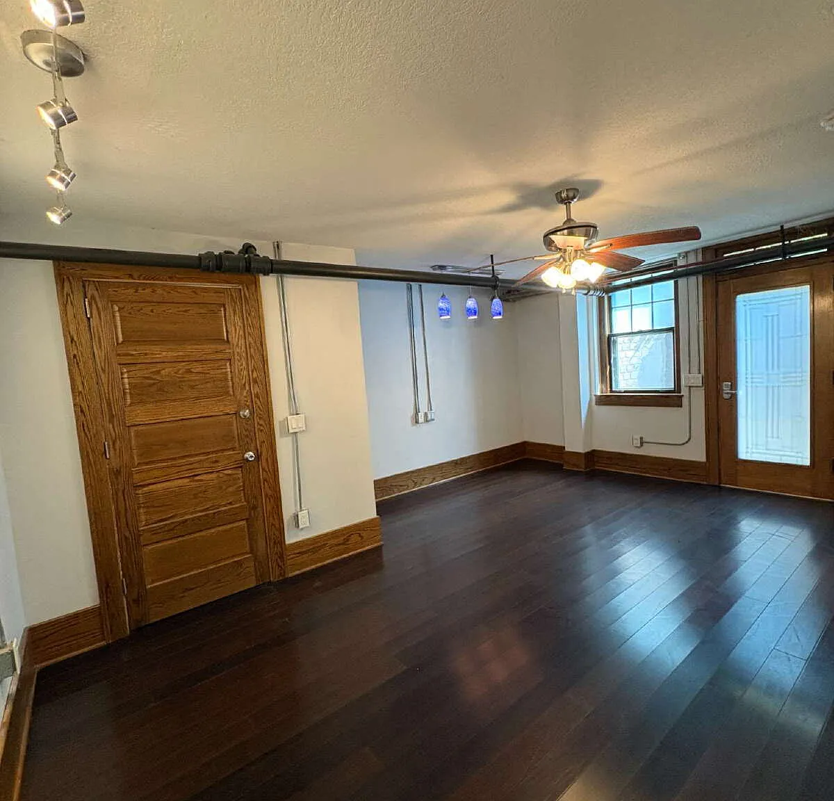 1 bed, 1.0 bath, 800 sqft, $1,125 — Photo 3