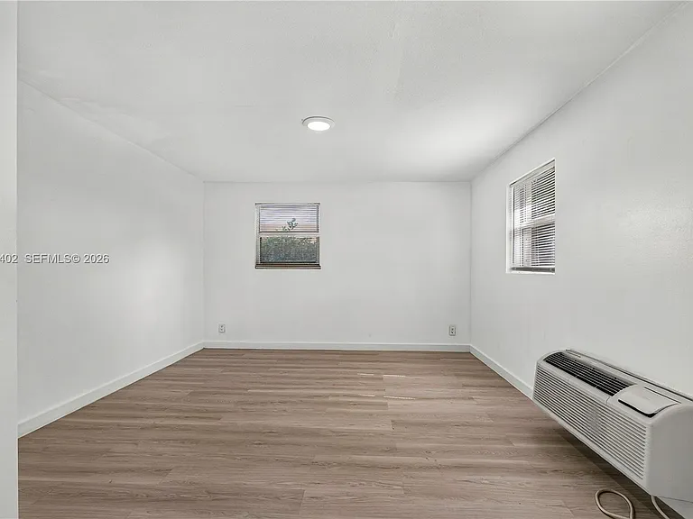 5800 Taylor St #2 — Photo 10