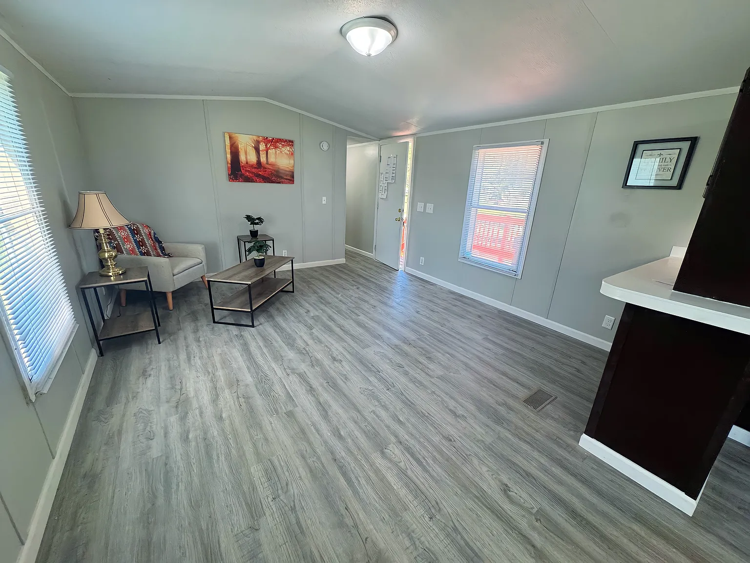 2 bed, 924 sqft, $1,064 — Photo 4