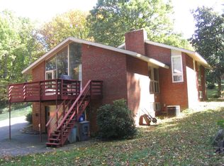 4616 Hillbrook Dr, Annandale, VA 22003