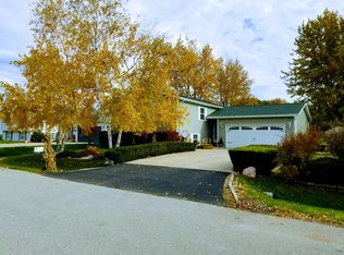 701 Tomahawk Ct, Heyworth, IL 61745