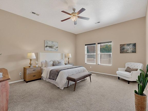 5th image of 2028 Vernon Dr SE