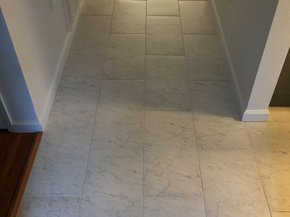 1st image of 406 Blackberry Ln