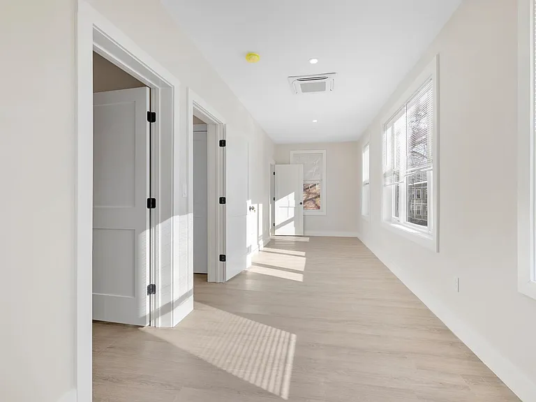 135 Harrishof St #2 — Photo 22