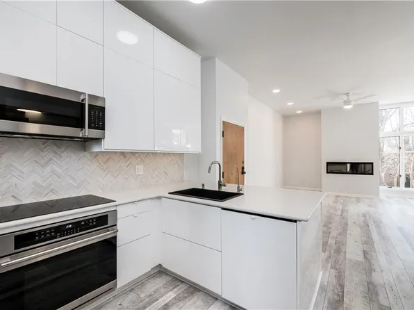 696 Mowbray Arch APT 330, Norfolk, VA 23507