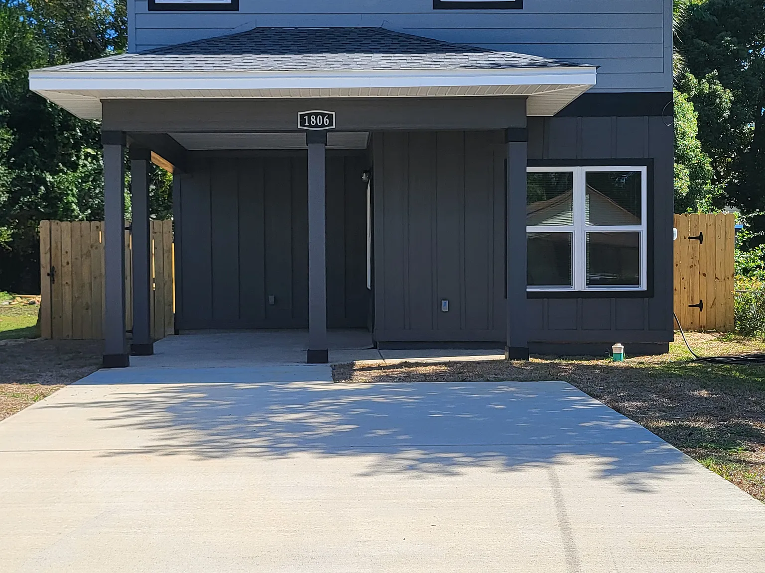 3 bed, 2.5 bath, 1320 sqft, $2,249 — Photo 2