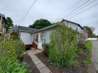 142 W Broad St, Salunga, PA 17538