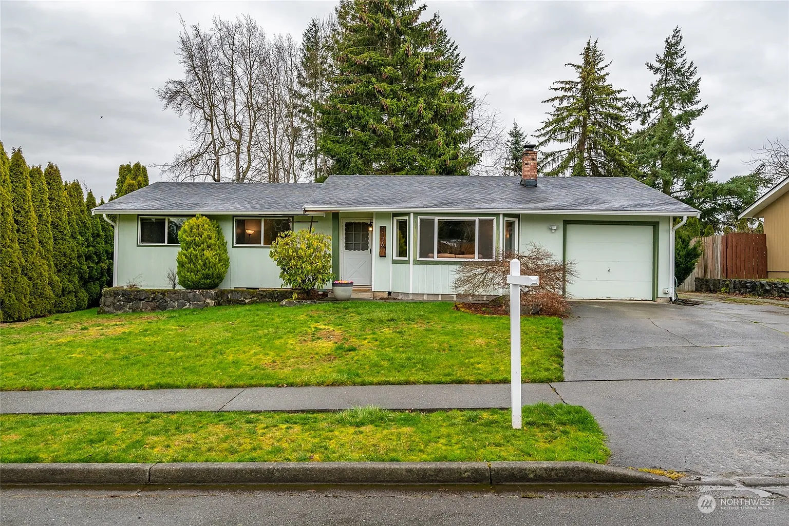 1126 N Viewmont Drive photo 1
