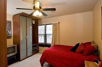 2nd image of 2742 Cypress St