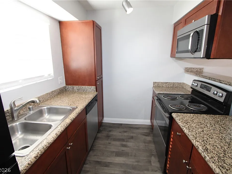 2750 S Durango Dr #1158