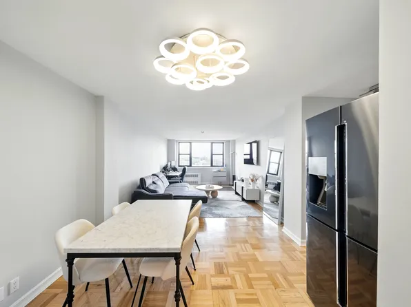 1360 Ocean Parkway 7B image 2 of 12