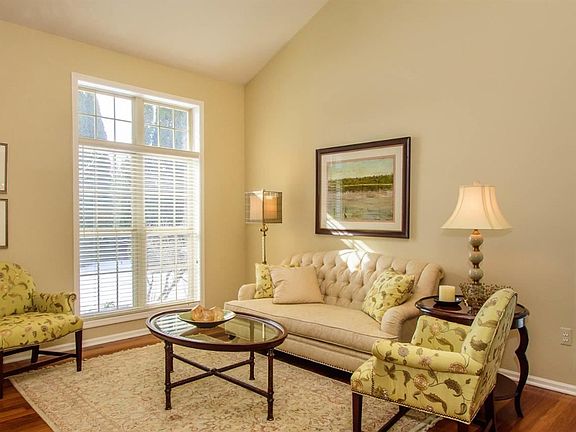 4th image of 4378 W Park Ct