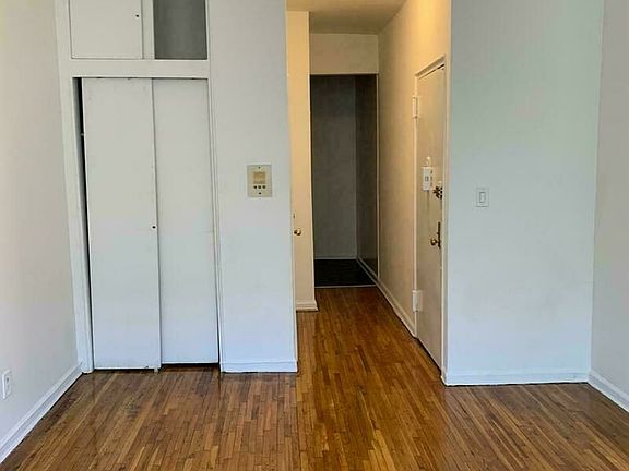 4th image of 328 E 90th St APT 3d