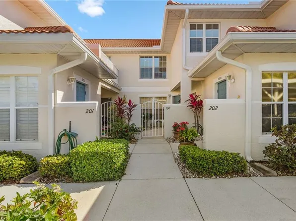 5010 Cedar Springs Dr 202, Naples, FL 34110