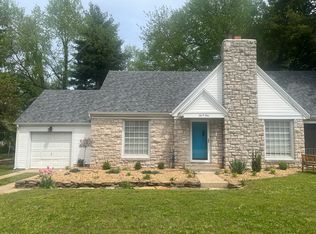 1009 E Sunshine St, Springfield, MO 65807