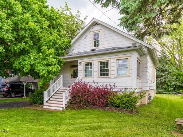 308 Poe Pl, Altoona, PA 16602
