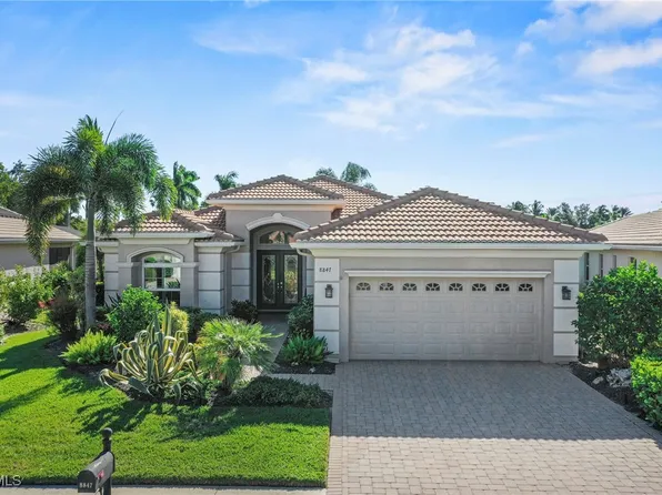 8847 Largo Mar Dr, Estero, FL 33967
