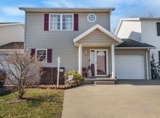 4043 Pinehurst Dr, Morgantown, WV 26505