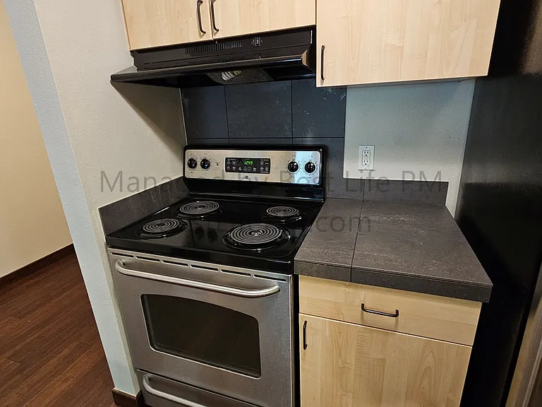 1535 SW Clay St #301 — Photo 26