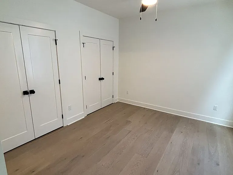 4A Belle Forrest Ave — Photo 8