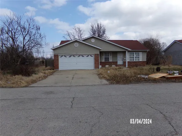 1913 Central Ave, E Saint Louis, IL 62207