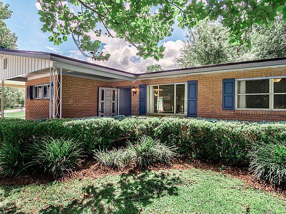 2nd image of 3910 Bogata Dr