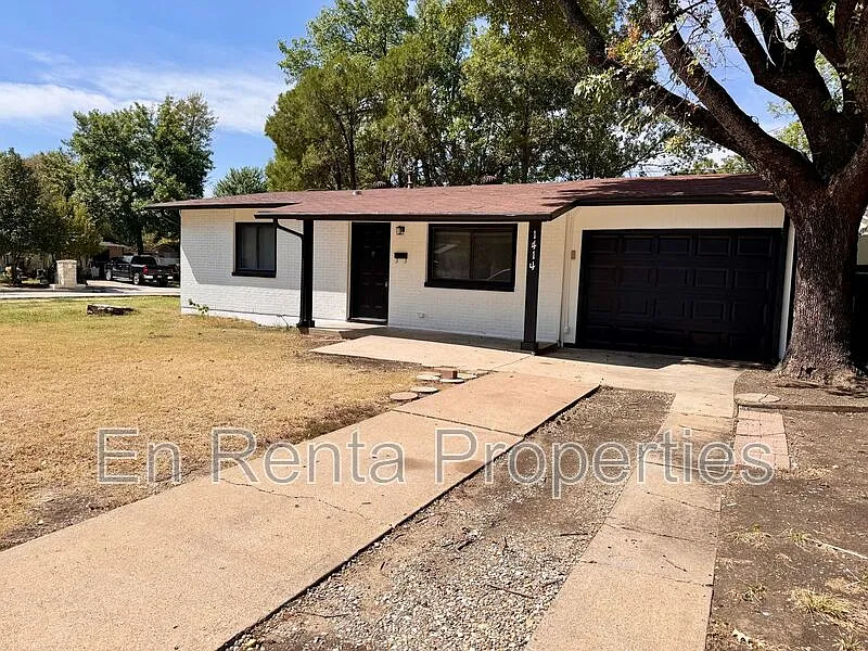 3 bed, 1.0 bath, 1252 sqft, $1,795 — Photo 2