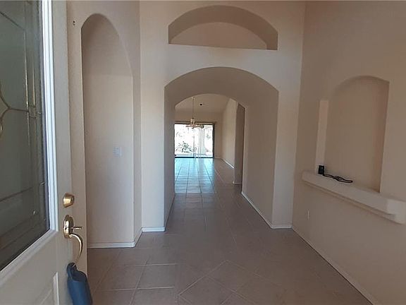 4th image of 1911 E Desert Dr