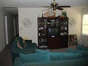 4th image of 1920 Idlewood Dr
