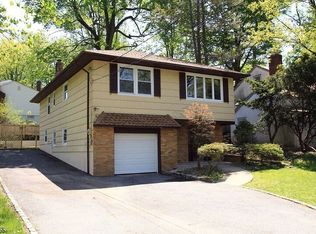 40 Blackburne Ter, West Orange, NJ 07052