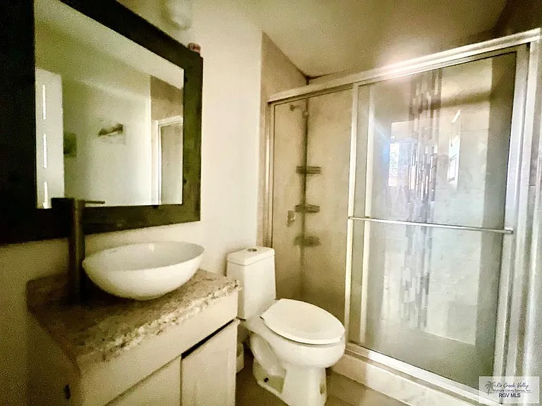 1124 Sierra Grande Dr — Photo 15