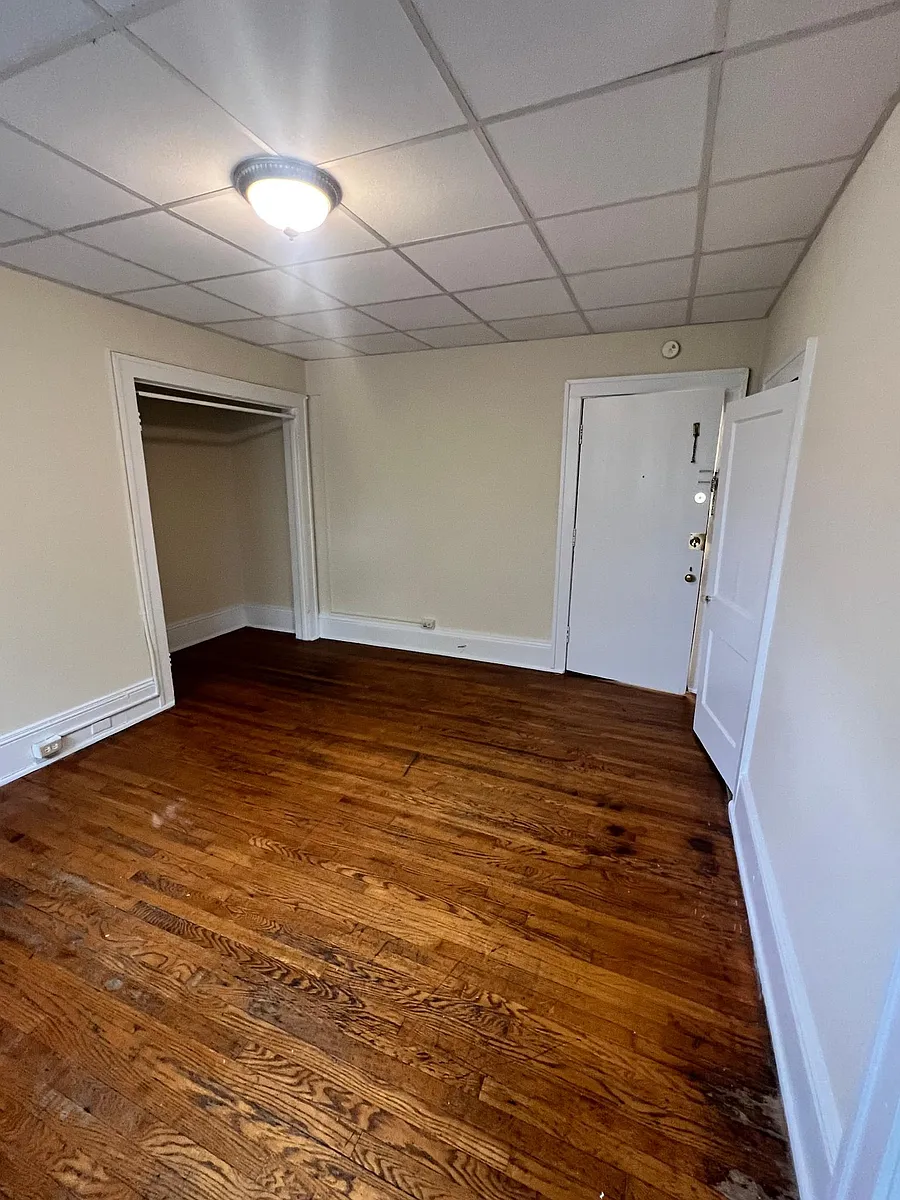 Building Photo - 119 Albemarle Ave SW #C3