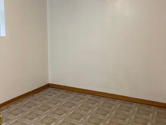 4th image of 4205 S Washtenaw Ave