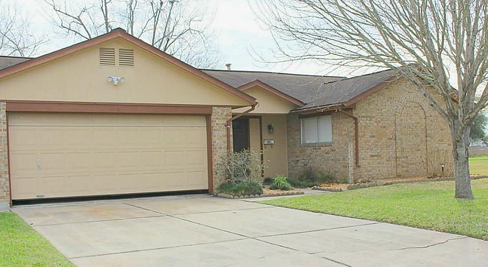 1st image of 2813 Livingston Dr