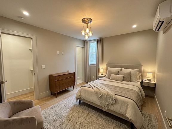 4th image of 1080 Commonwealth Ave #6