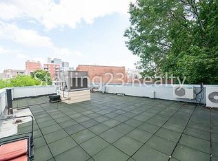2515 Crescent St APT 3, Astoria, NY 11102