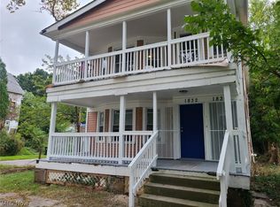 1830 Mannering Rd, Cleveland, OH 44112