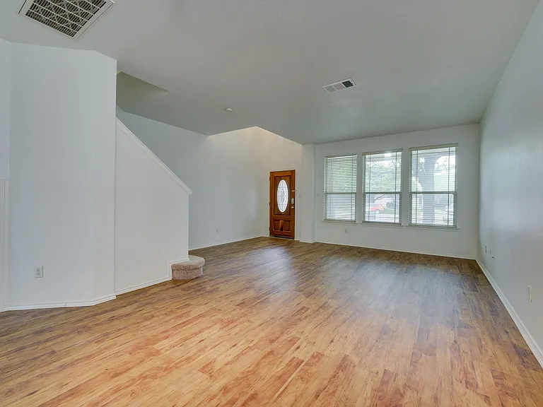 1112 Sundrop Pl — Photo 26