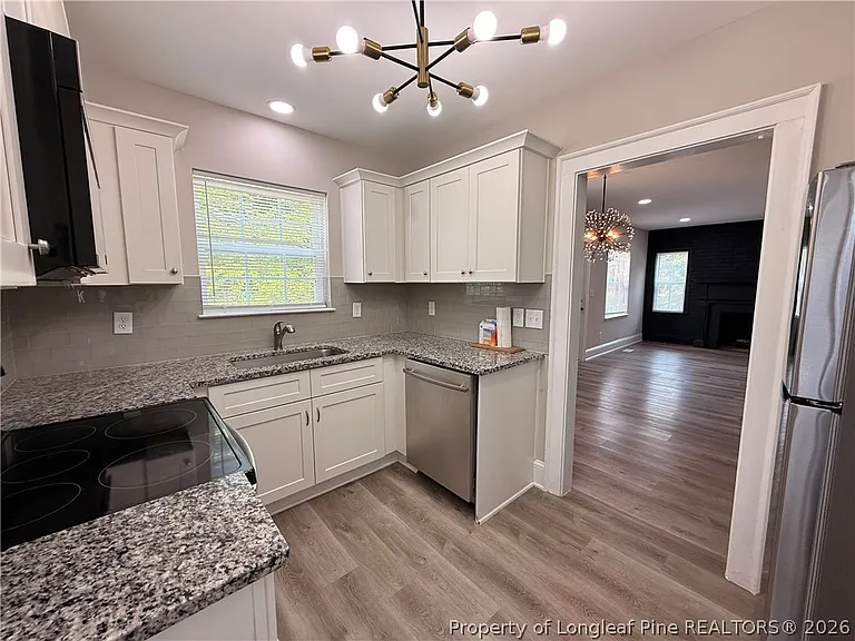 122 Kensington Cir — Photo 6
