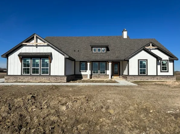 2912 Mossy Oak Dr, Terrell, TX 75161