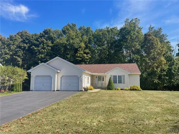 146 Hunt Valley Rd, Oneida, NY 13421