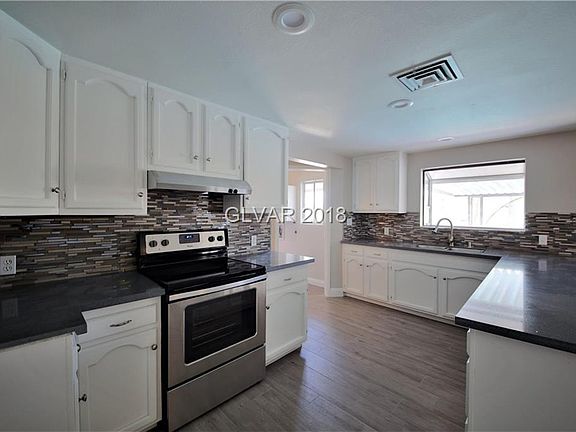 5th image of 1336 Smith St